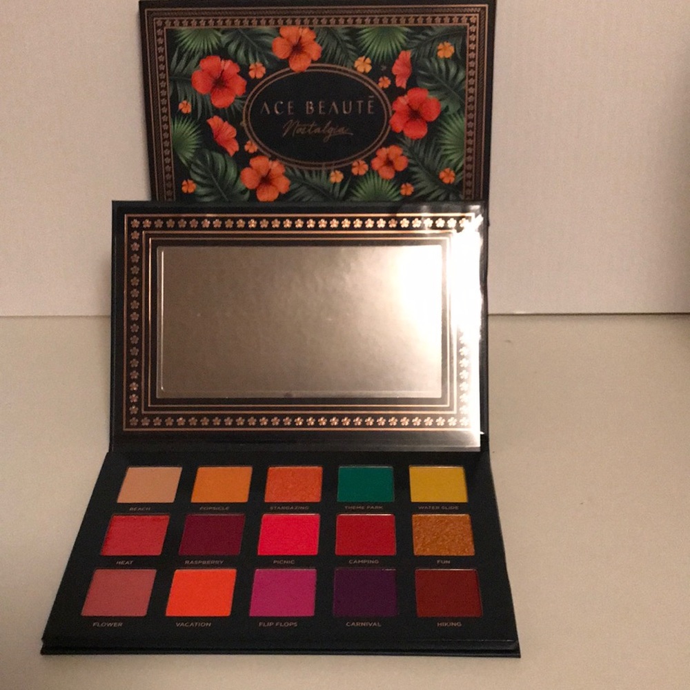 Ace beaute nostalgia pallete new